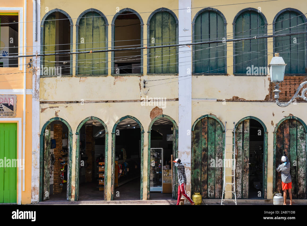 Les rues et les bâtiments dans une petite ville de Lençois, Bahia, Brésil. Banque D'Images