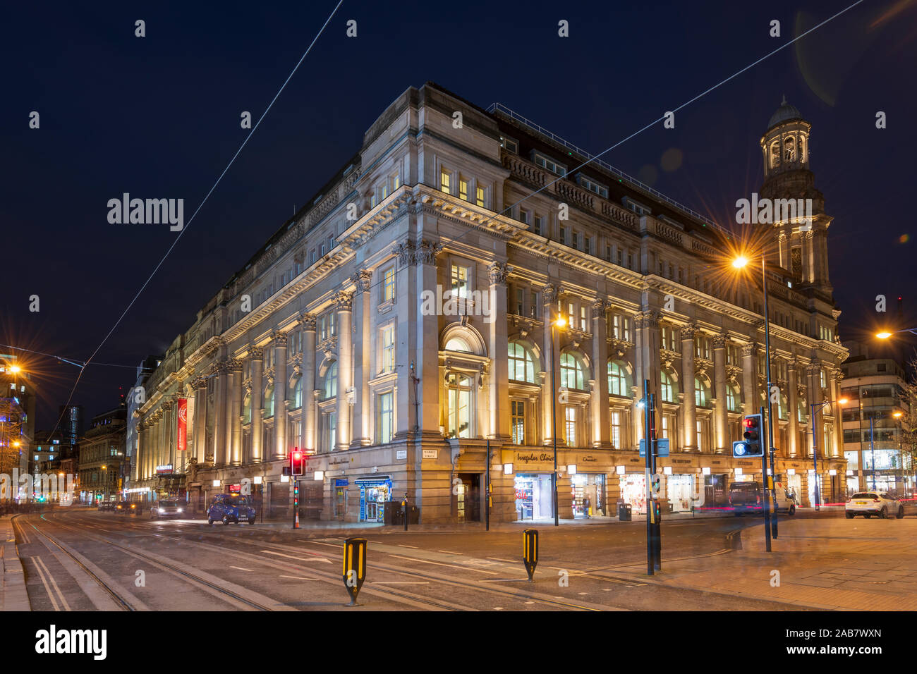 Cross Street at night, Manchester, Angleterre, Royaume-Uni, Europe Banque D'Images