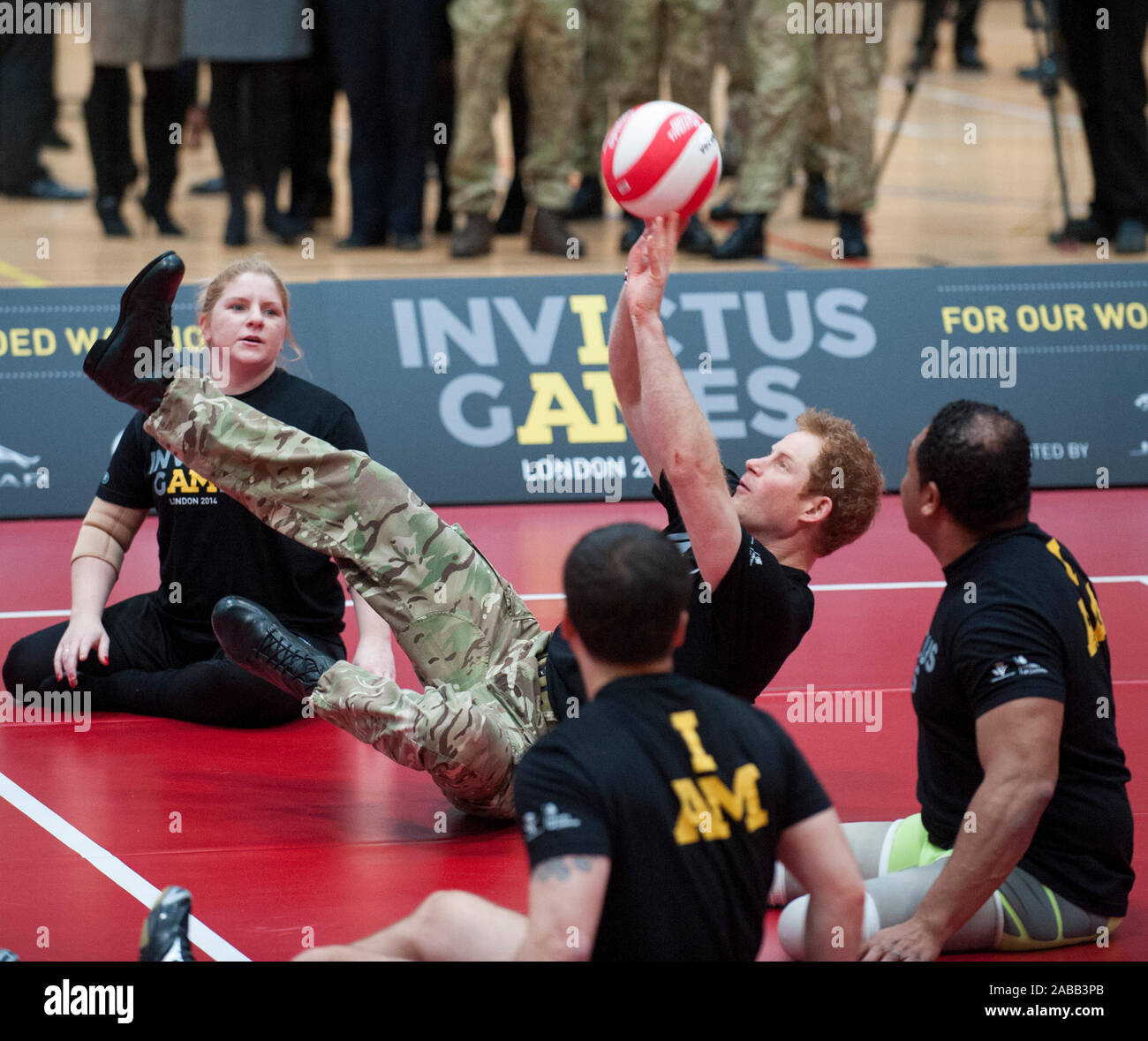 Le prince Harry de lancer l'Invictus Games, un événement sportif international pour les blessés, malades et blessés personnel de service dans l'Copperbox au Queen Elizabeth Olympic Park.Mars 2014 Banque D'Images