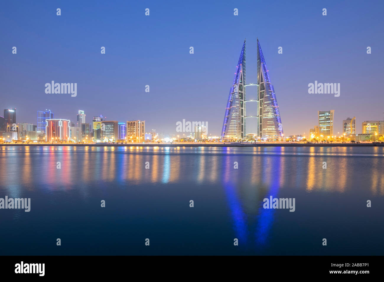 World Trade Center et skyine de Manama à Bahreïn Banque D'Images