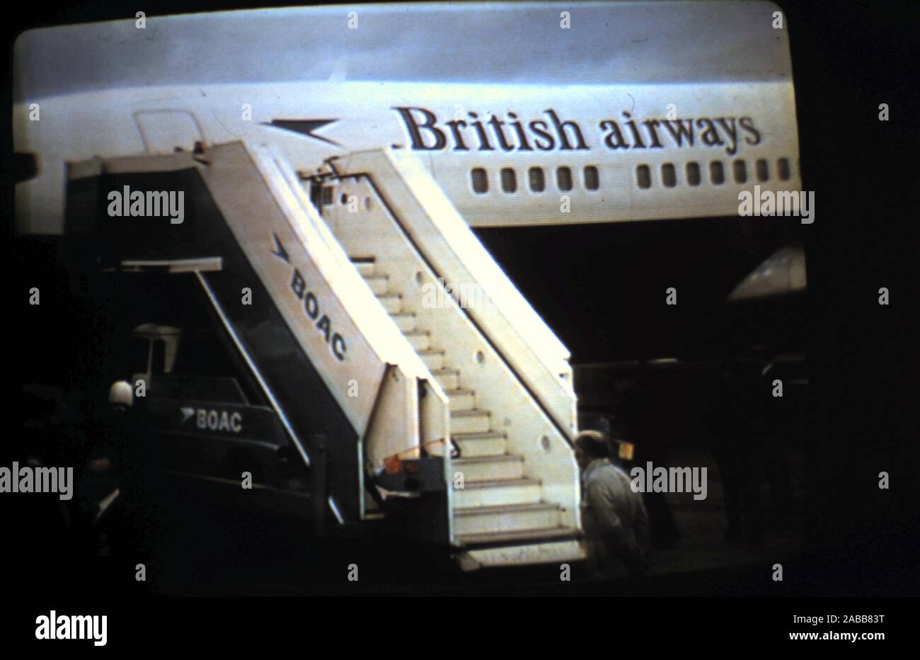- Teleclip Vintage British Airways - l'aéroport de Heathrow - photo prise directement sur écran de télévision vers 1970 Banque D'Images