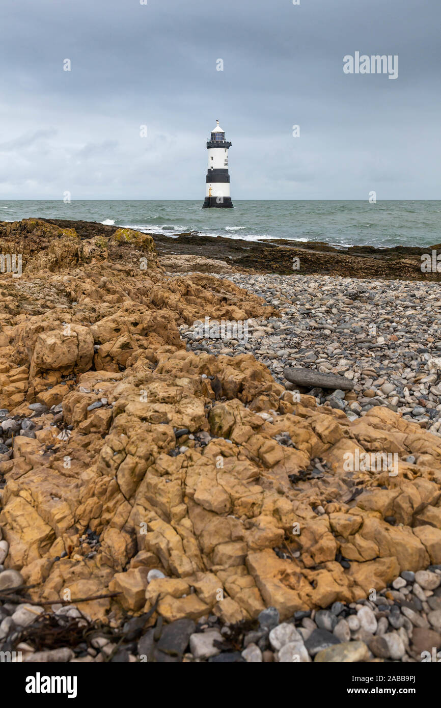 Penmon Lighthouse (Phare) * 1963 : ouverture intégrale du sur l'extrémité orientale d'Anglesey, dans le Nord du Pays de Galles Banque D'Images