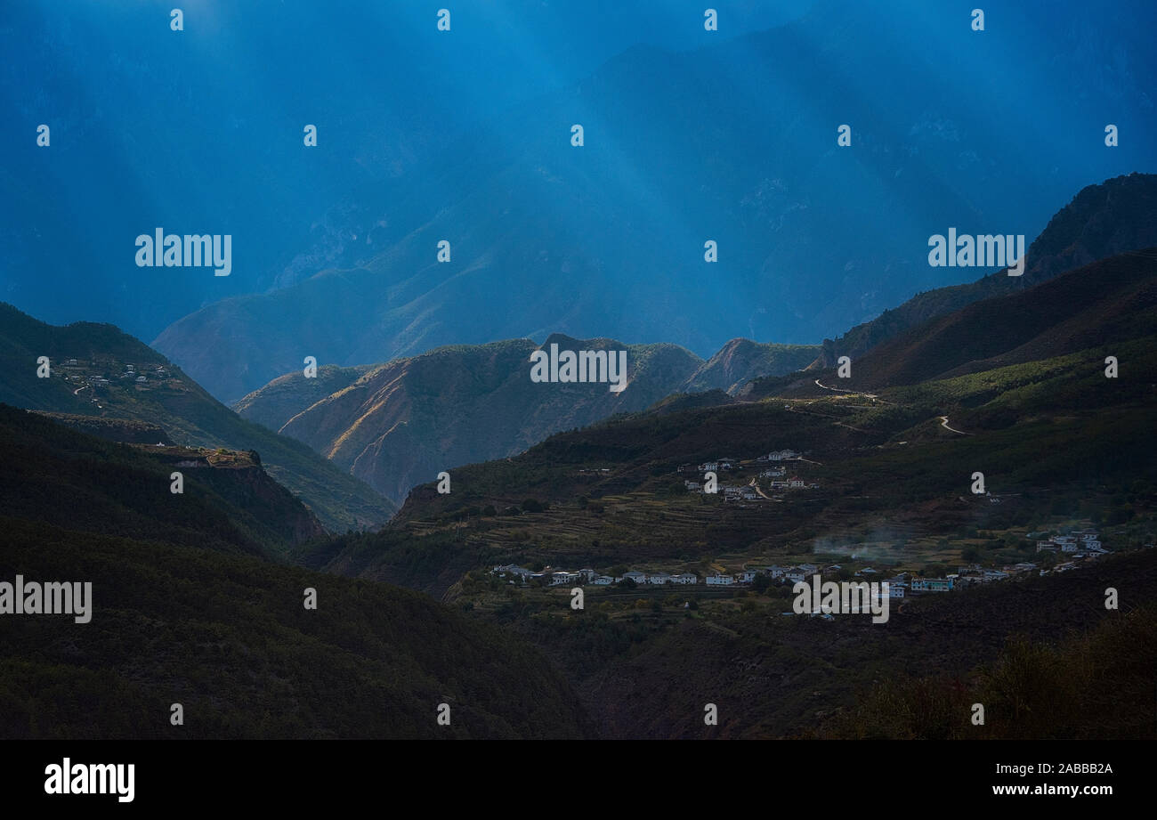 Paysage de montagne, Yadin Réserve Naturelle, Daocheng, Sichuan, Chine Banque D'Images
