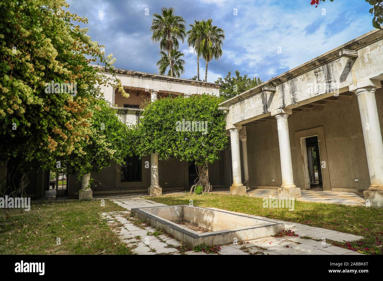 Las Delicias hacienda abandonnée dans la ville magique de Alamos Sonora, Mexique. Maison de délices. ferme, l'architecture. Style Italien, l'architecture italienne. La ville magique Alamos, Sonora, Mexique.', tourisme, © (© Photo : LuisGutierrez NortePhoto.com) abandonada / hacienda Las Delicias en el Pueblo Mágico de Alamos Sonora, Mexique. Casa de Las Delicias. finca, arquitectura. estilo italiano, arquitectrura italiana. el pueblo Mágico Alamos, Sonora, Mexique. turista, turismo, © (© Photo : LuisGutierrez NortePhoto.com) / Banque D'Images