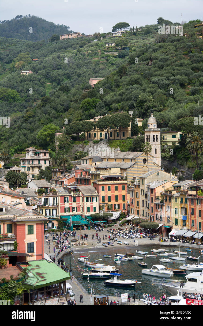 Portofino, eine hübsche Stadt an der Küste des Mittelmeer, Liguria, Italie. Banque D'Images