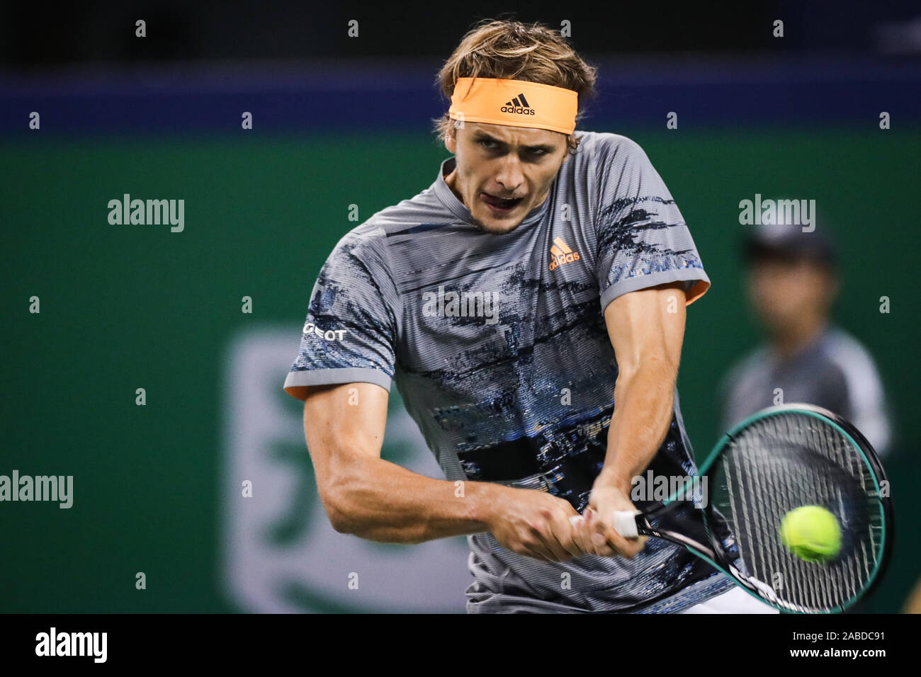 Joueur de tennis professionnel allemand Alexander Zverev rivalise contre  joueur de tennis suisse Roger Federer lors de la finale de 2019 Rol Photo  Stock - Alamy