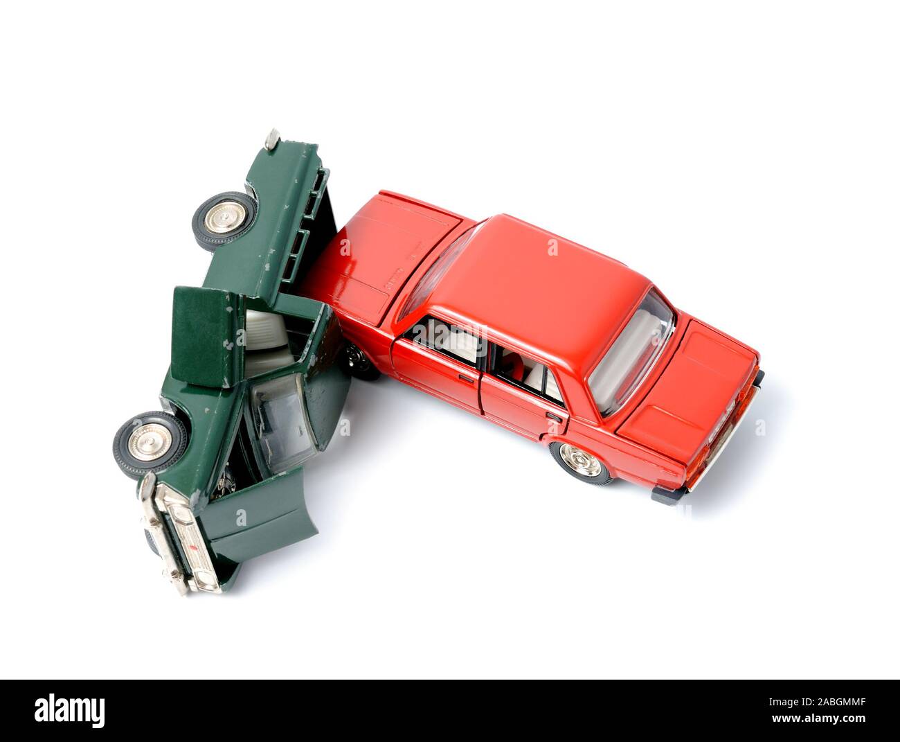 Voitures en accident sur un fond blanc Banque D'Images