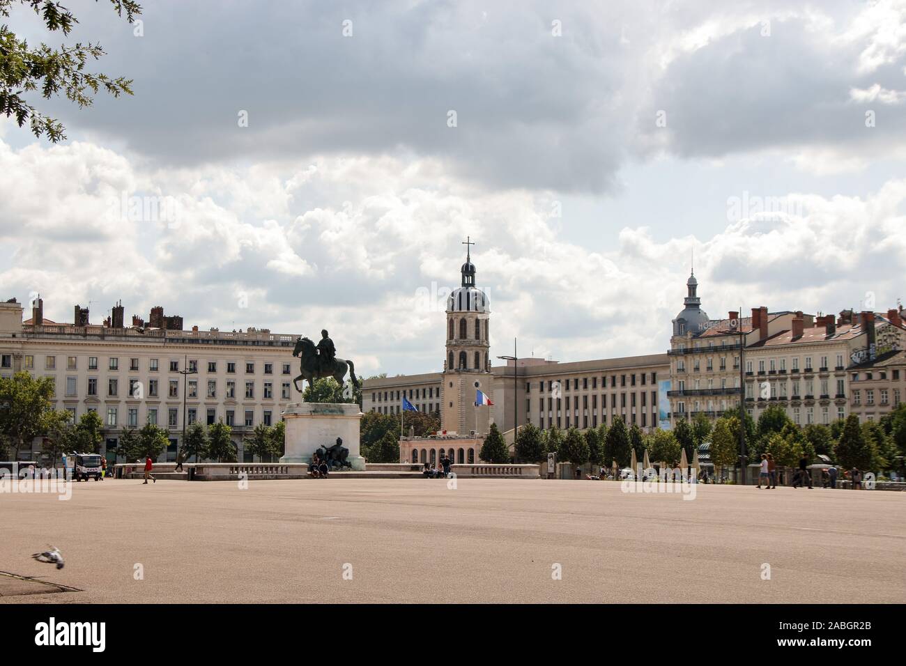 À Lyon - France - août 2017 - Place Bellecour, une grande place dans le centre de la ville Banque D'Images