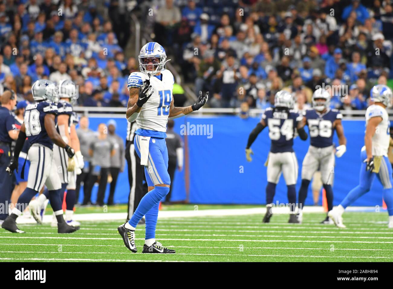 DETROIT, MI - Novembre 17 : Detroit Lions WR Kenny Golladay (19) au cours de NFL match entre les Cowboys de Dallas et Detroit Lions le 17 novembre 2019 au Ford Field de Detroit, MI (Photo by Dranberg/Cal Sport Media) Banque D'Images