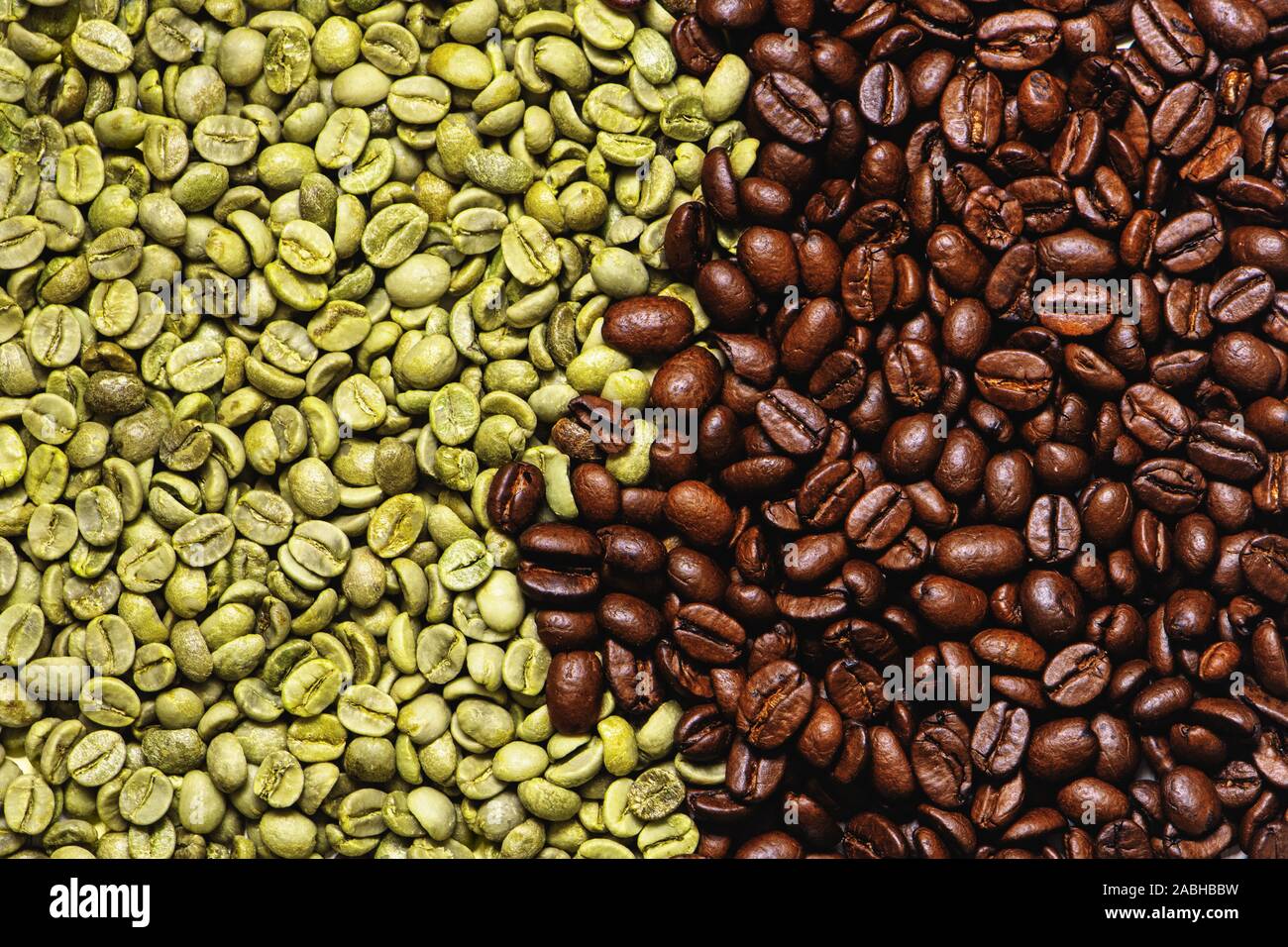 Les grains de café torréfié et close up. Banque D'Images