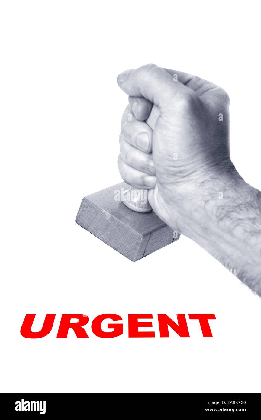 Côté masculin avec un tampon de caoutchouc sur fond blanc stamping le mot Urgent Banque D'Images