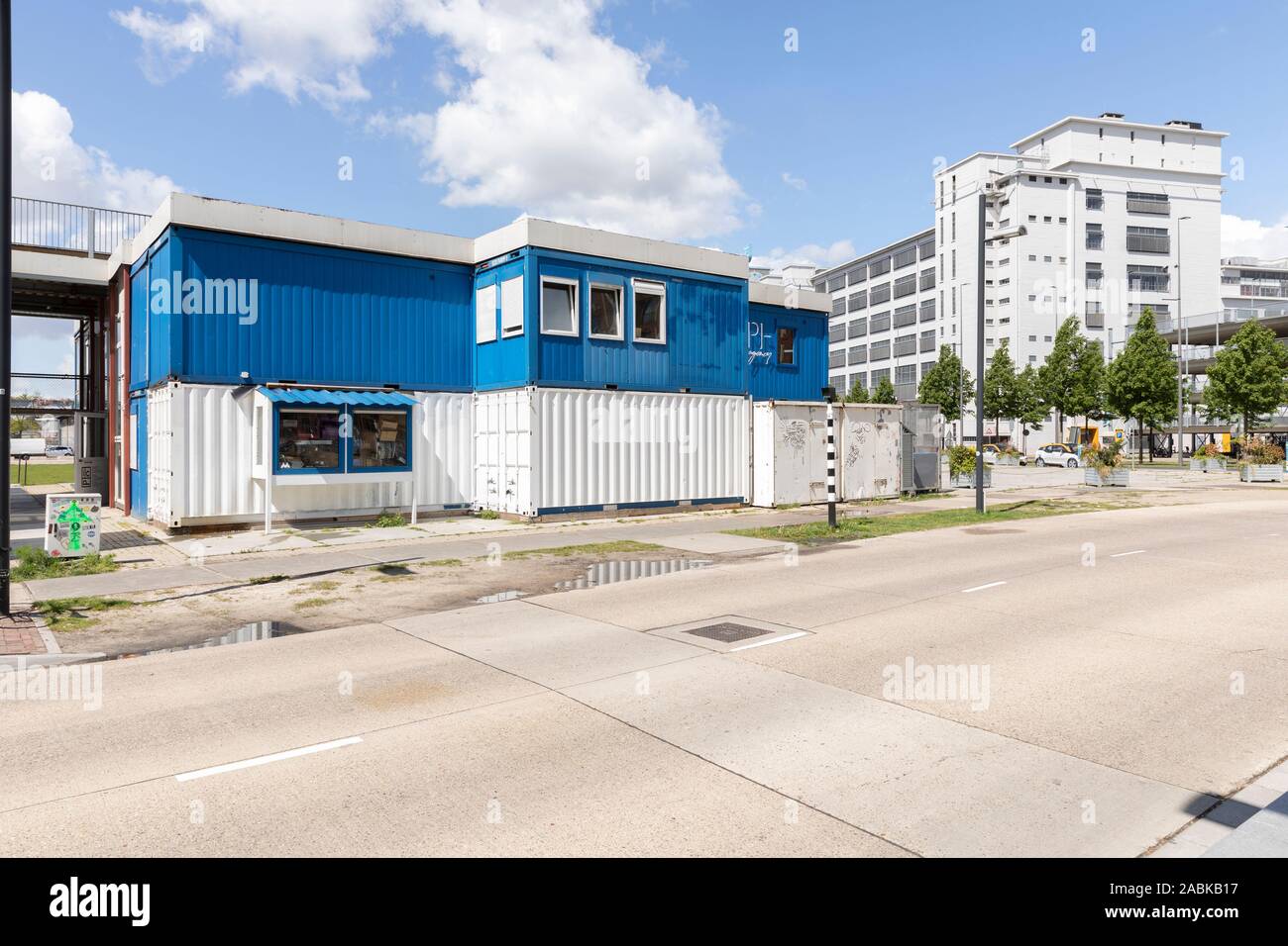 Eindhoven (Pays-Bas), 4 mai 2019. L'expédition temporaire construit Ville Ville de Plug-in sur la S et Strijp Klokgebouw lors d'une journée ensoleillée avec Banque D'Images