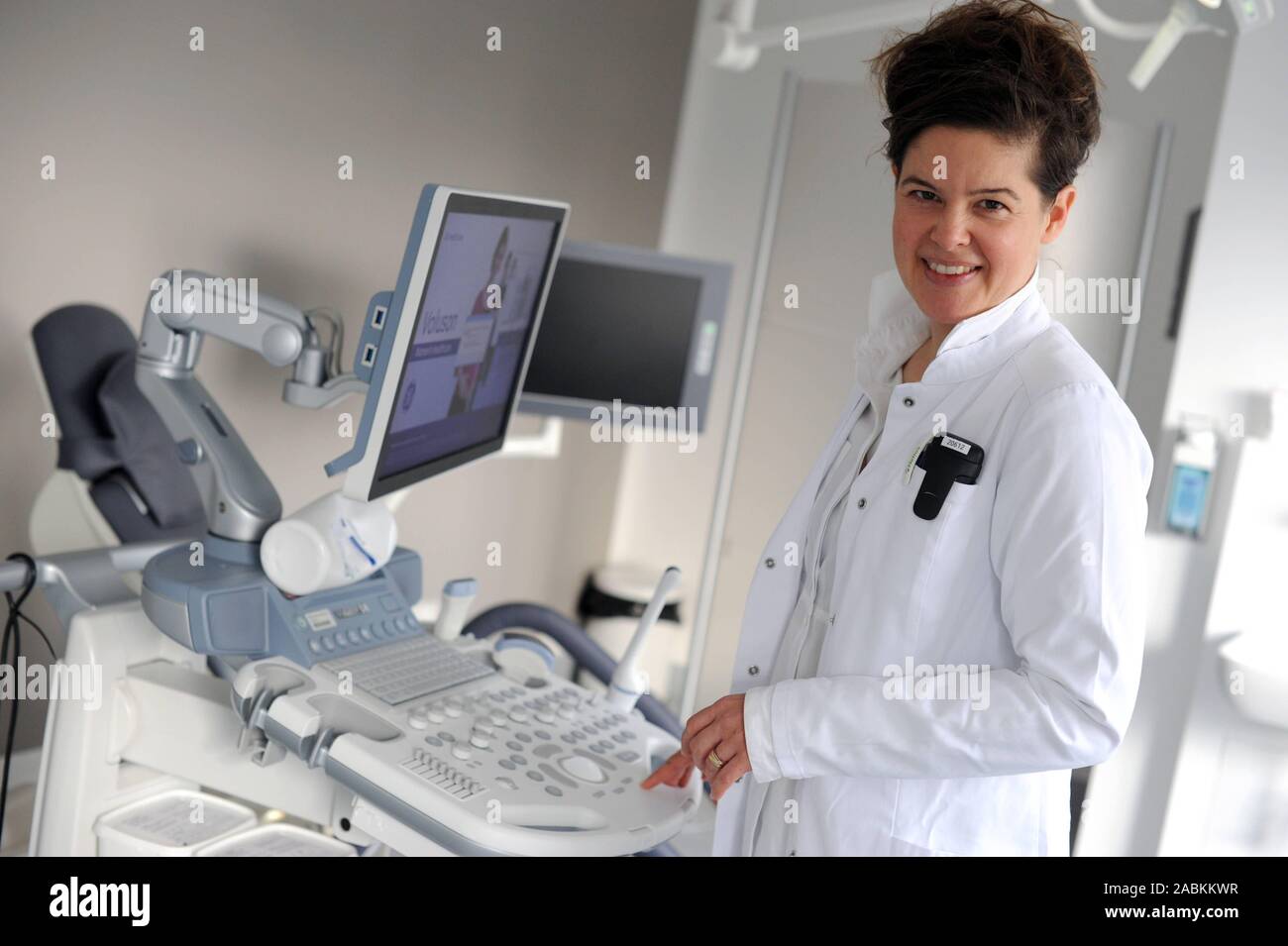 Dr. Sabine Keim, médecin chef de la clinique de gynécologie et d'obstétrique à l'Helios Klinikum München Pasing dans l'Ouest, à la Clinique de gynécologie. [Traduction automatique] Banque D'Images