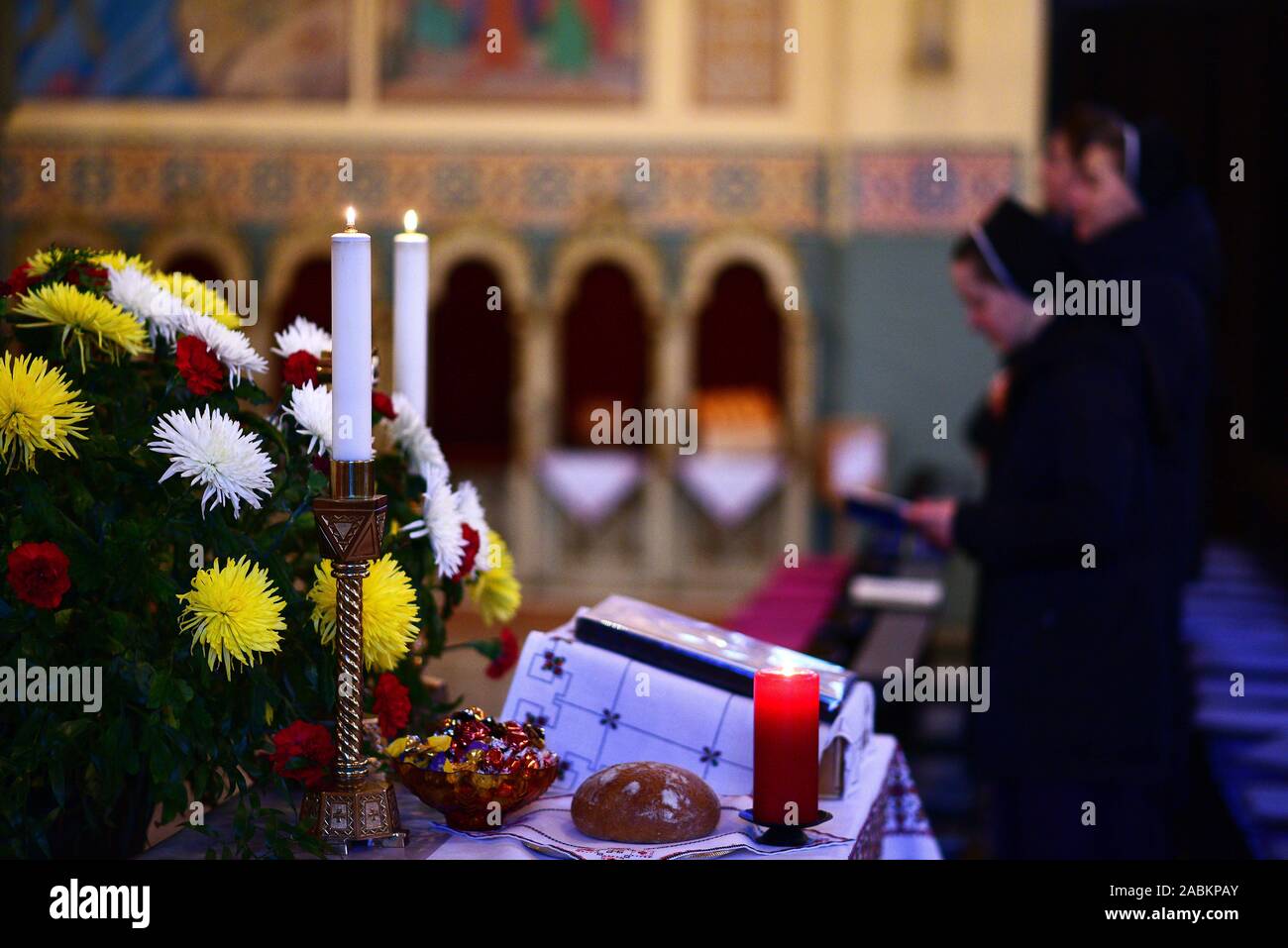 L'église de Maria Schutz et Saint-andré à Munich's Untergiesing district est la cathédrale de l'Exarchat apostolique pour les catholiques ukrainiens de rite byzantin en Allemagne et en Scandinavie. Père Vladimir Viitovitch dirige le service. [Traduction automatique] Banque D'Images