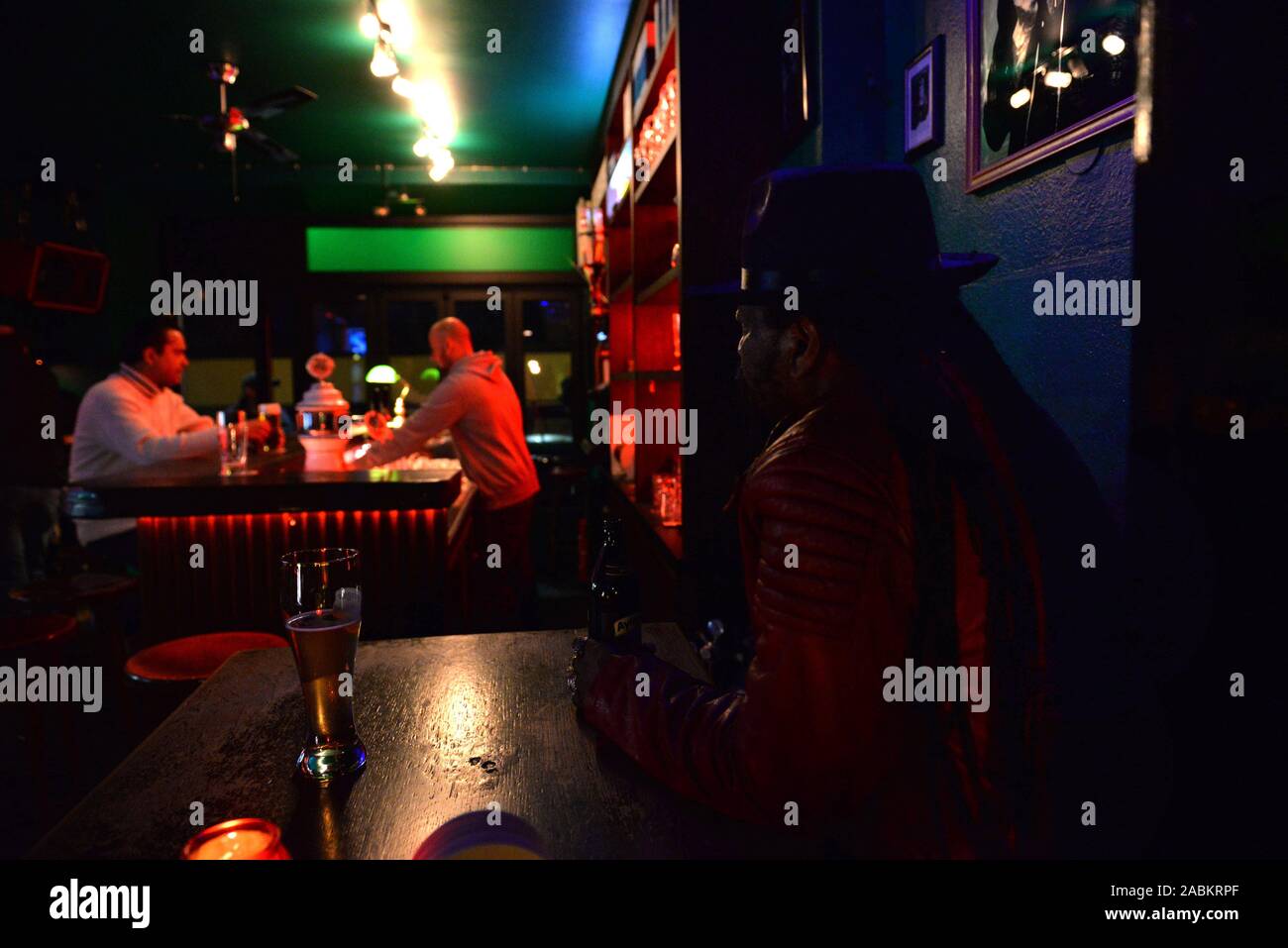 Le restaurant "Estebar' dans le Feilitzschstraße 19 à Schwabing. [Traduction automatique] Banque D'Images