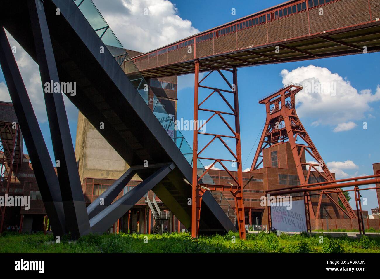 La mine Zollverein classé au patrimoine mondial, à Essen, l'arbre, Zollverein XII fosse double trame, Allemagne Banque D'Images