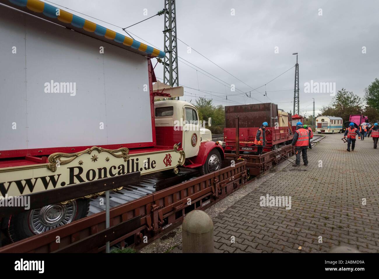 Le cirque de la flotte Roncallli arrivera sur un train spécial à Munich (Haute-Bavière) le mercredi, 9 octobre 2019. [Traduction automatique] Banque D'Images