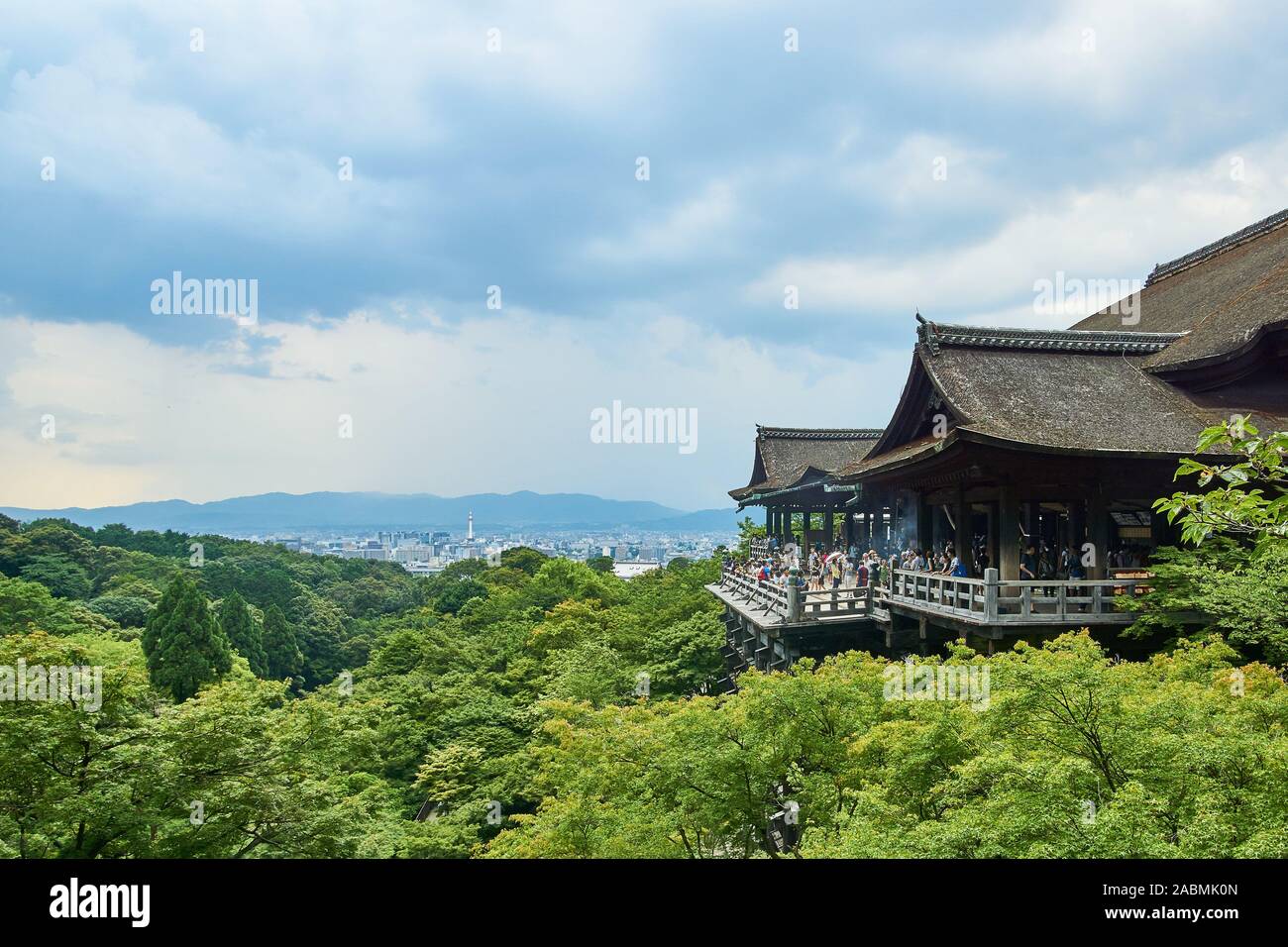 Kiyomizudera temple summer Banque de photographies et d’images à haute ...