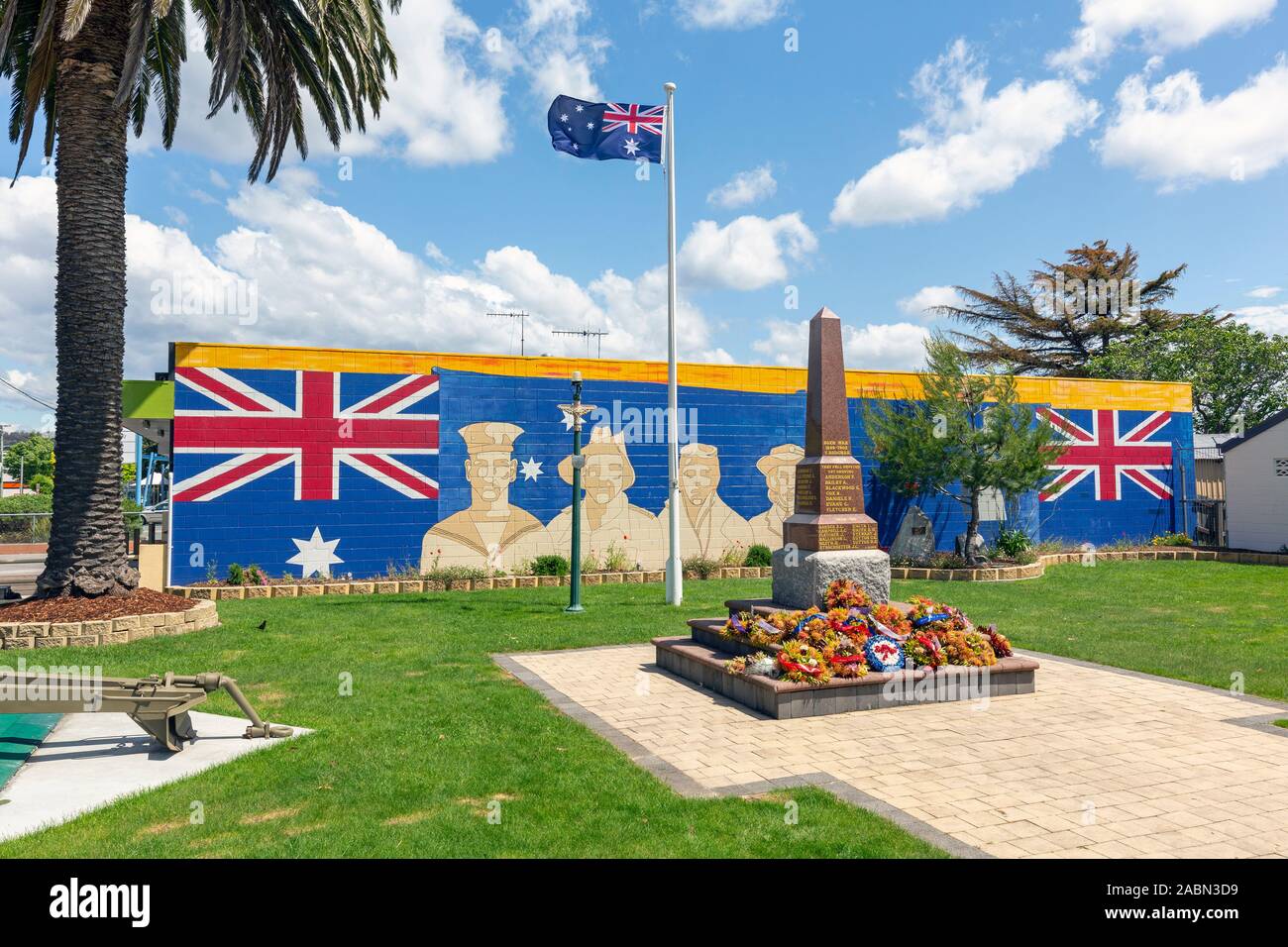 War Memorial, St. Helens, Tasmanie, Australie. Le Mémorial commémore Tasmans tués dans les différents conflits dans lesquels l'Australie a été impliqués Banque D'Images
