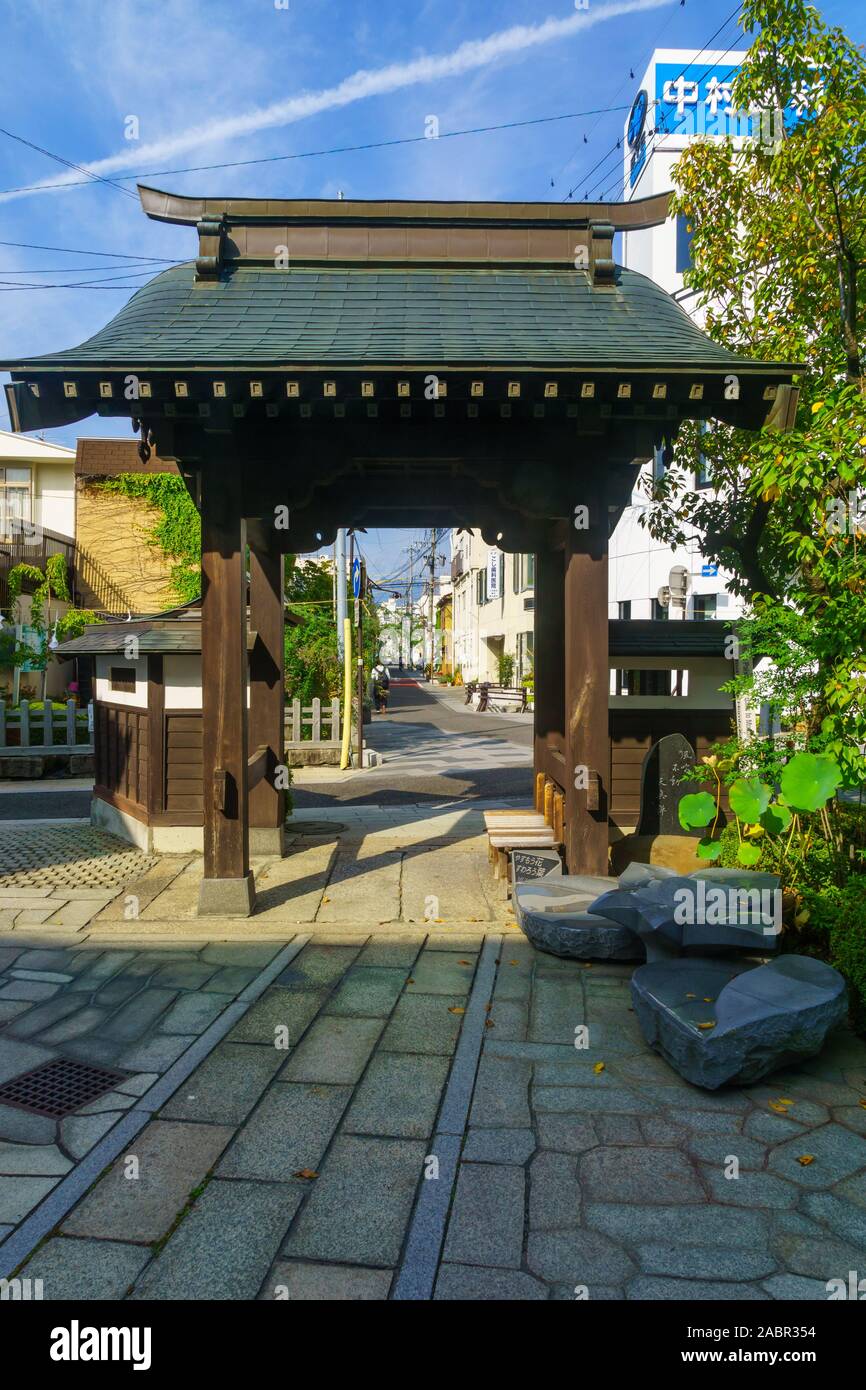 Matsumoto, Japon - 1 octobre 2019 : voir l'historique de l'Genchi Eh bien, avec les habitants et visiteurs, à Matsumoto, Japon Banque D'Images
