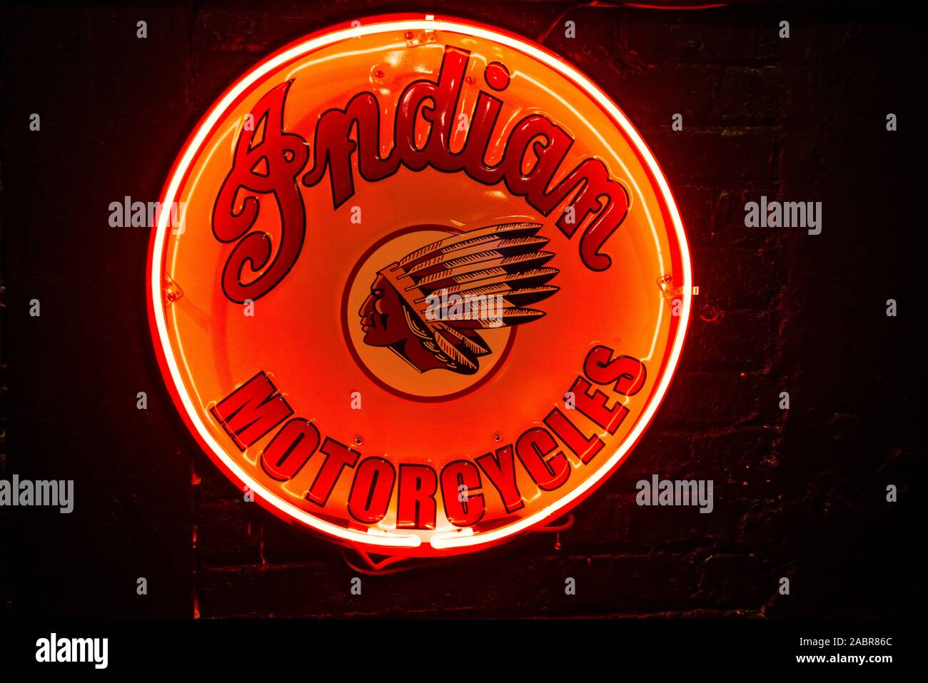 Enseigne publicitaire Neon Indian Motorcycle Banque D'Images