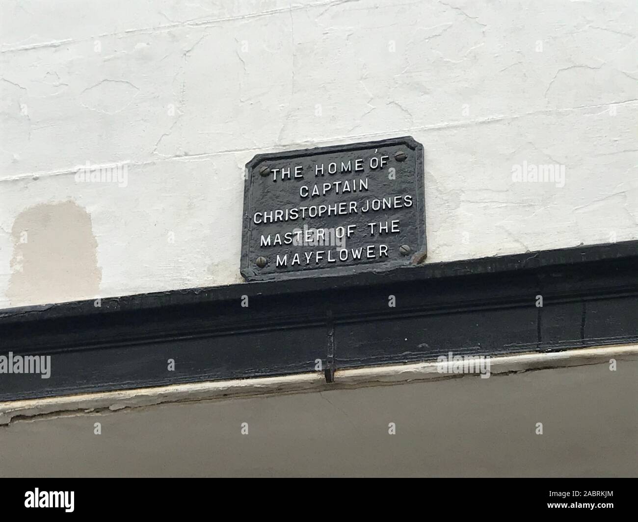 La plaque sur la maison où le commandant de bord du Mayflower, Christopher Jones, une fois vécu, qui est d'ouvrir au public comme une attraction touristique d'Harwich, Essex dans le cadre du Mayflower 400 commémorations en 2020. Banque D'Images