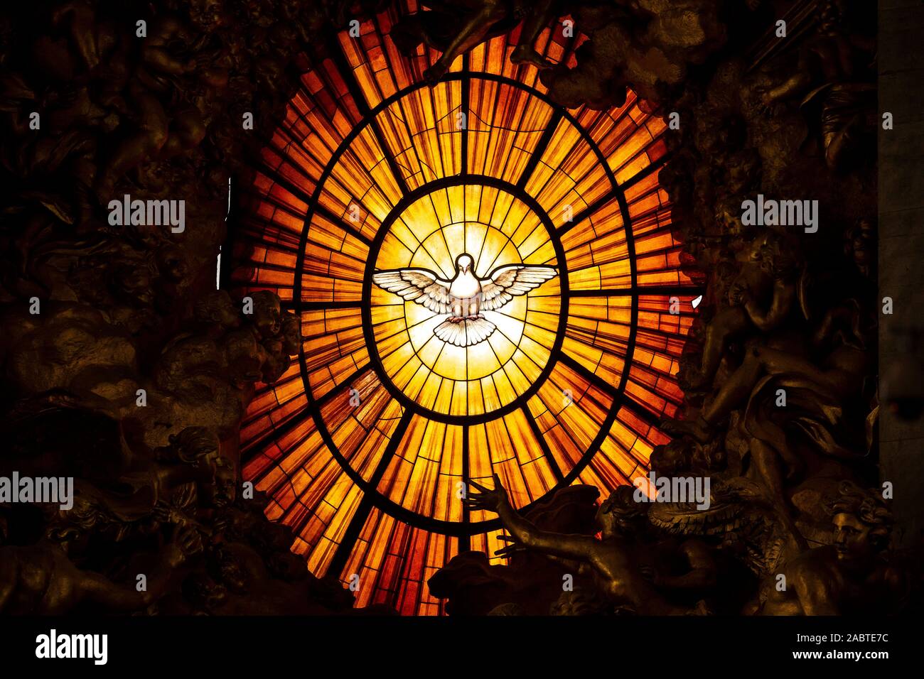 holy-spirit-dove-symbol-in-banque-de-photographies-et-d-images-haute