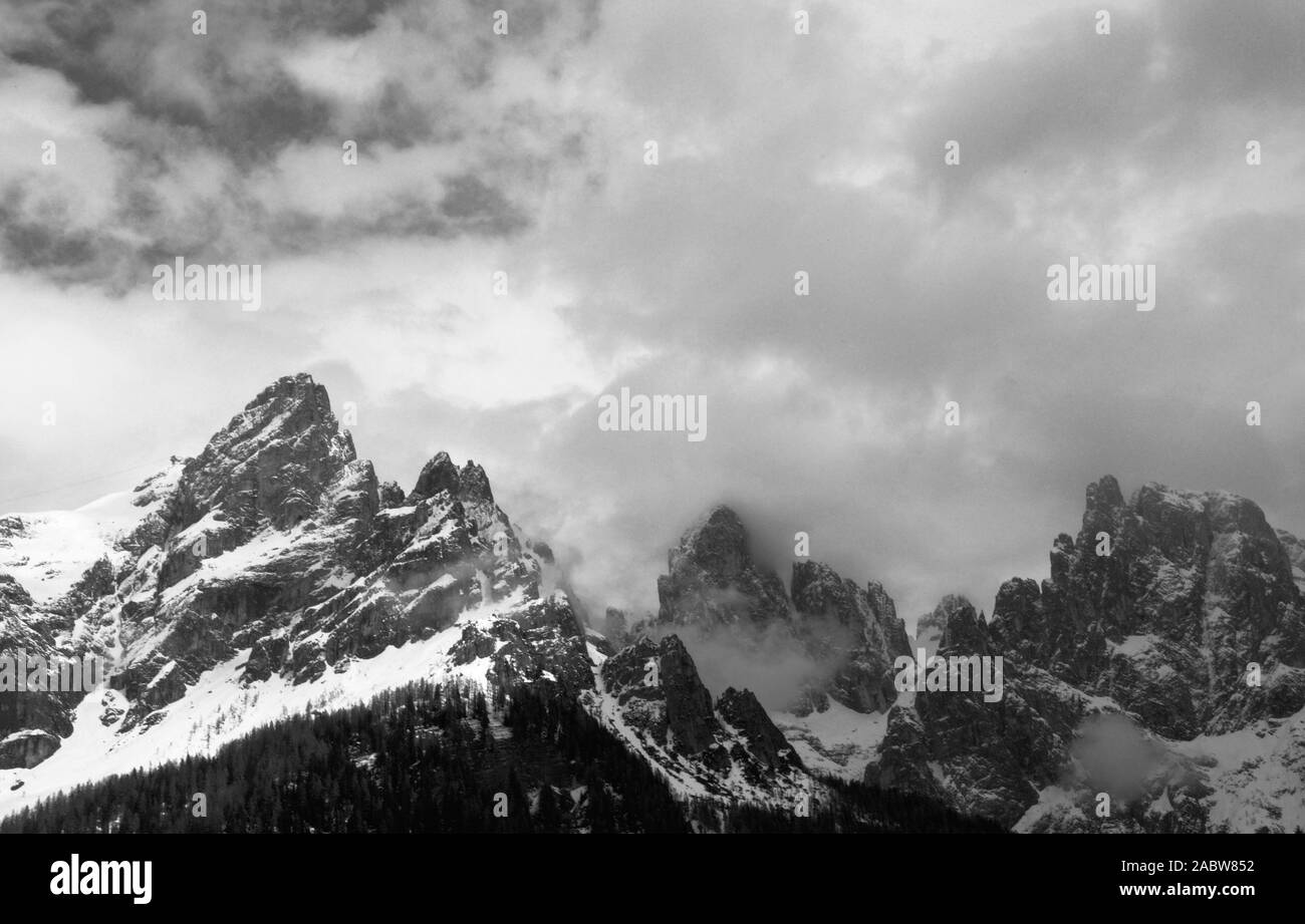 Pale di San Martino di Castrozza, Trentin-Haut-Adige, Italie, en noir et blanc Banque D'Images