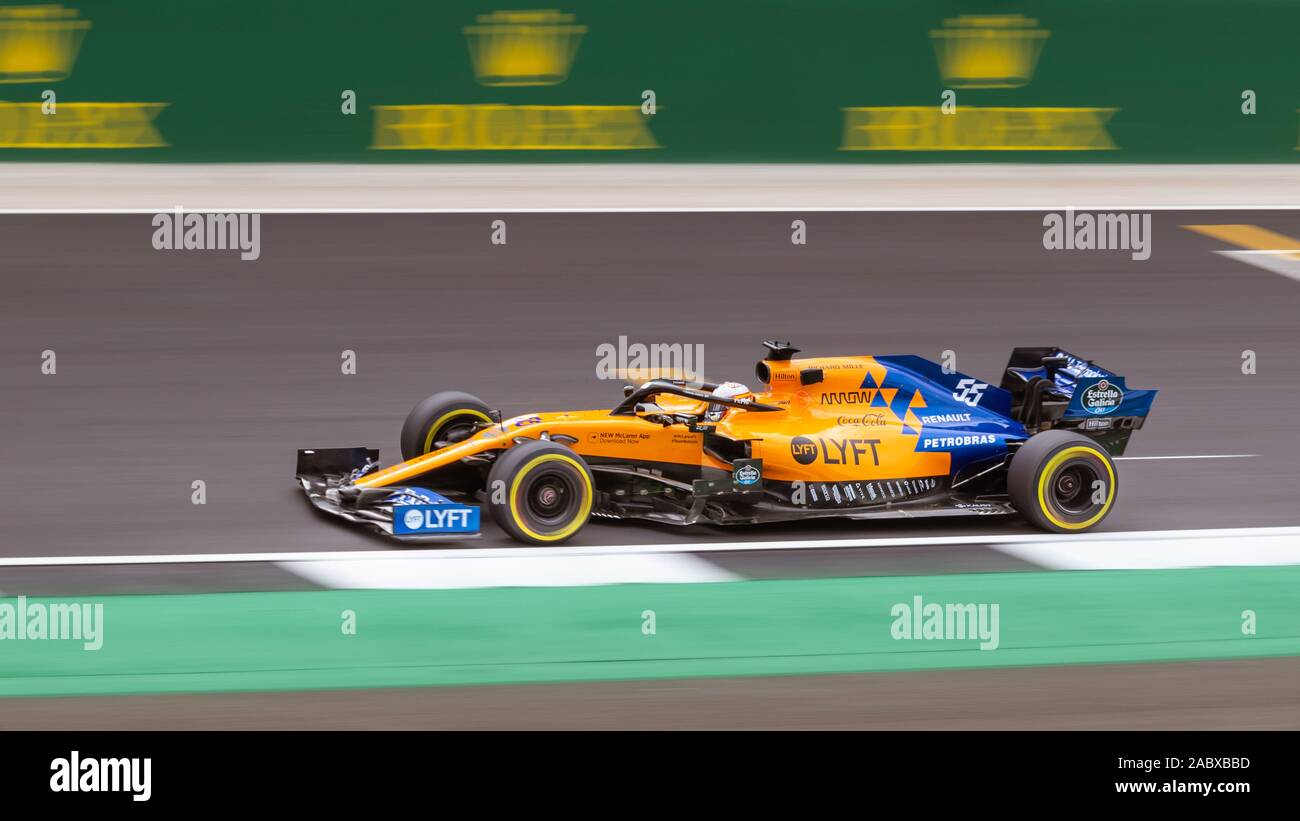 Carlos Sanz sur piste dans la McLaren MCL34, essais de vendredi. Grand Prix de Grande-Bretagne, Silverstone, 2019 Banque D'Images