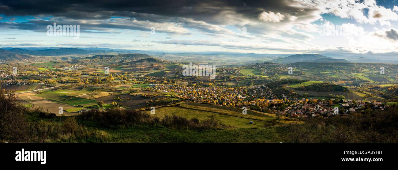 Vue sur le champ de bataille de Gergovie, plaine de Limagne, département Puy de Dome, Auvergne-rhone-alpes, France Banque D'Images