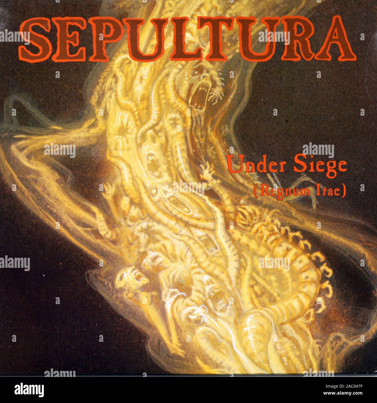 SEPULTURA en état de siège - couverture de l'album vinyle vintage Banque D'Images