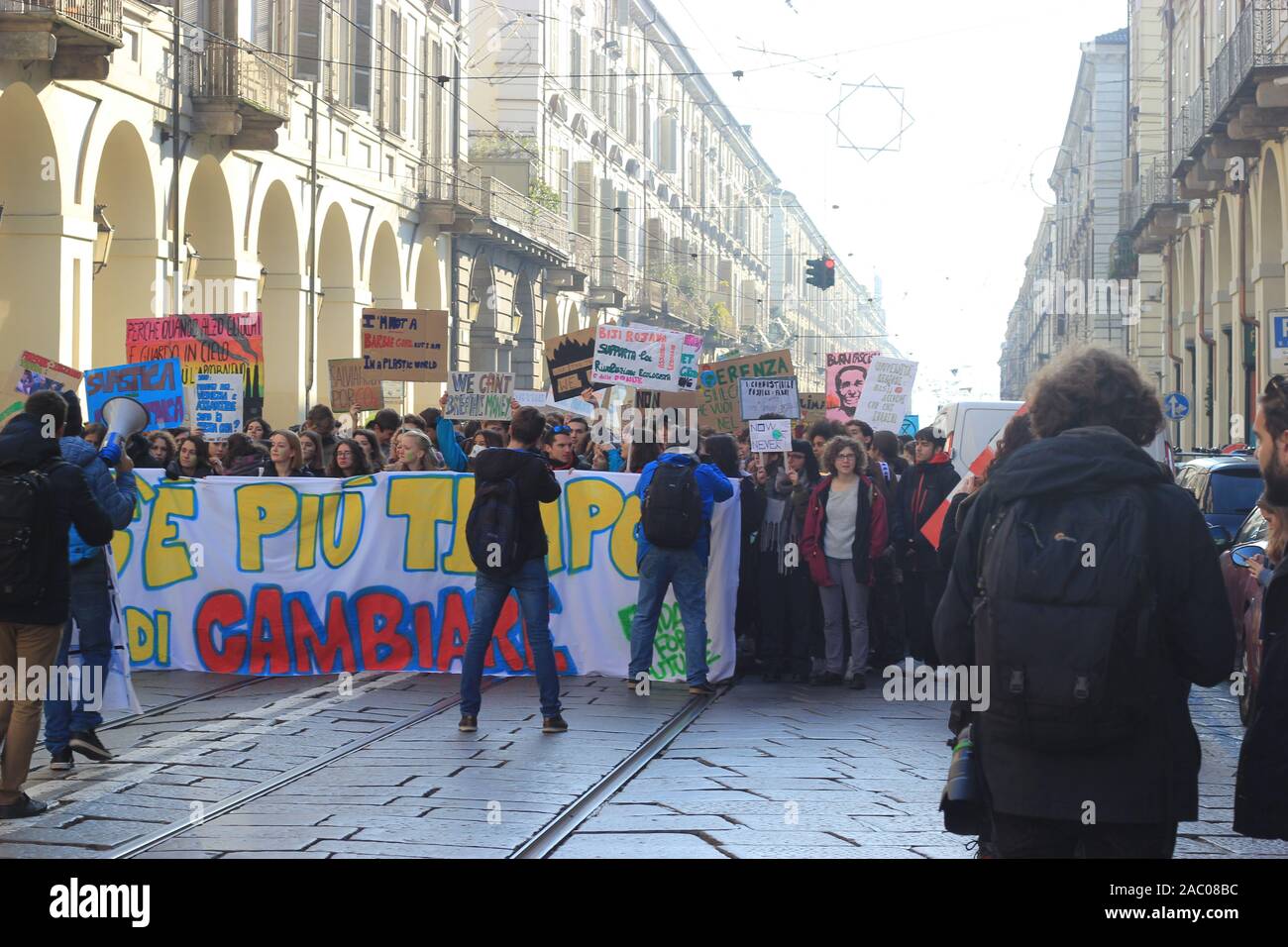 Turin, Italie. 29 Nov 2019. Protestation mondiale sur les changements climatiques, Turin, Italie. 29 Nov, 2019. Credit : Rosa Russo/Alamy Live News Banque D'Images