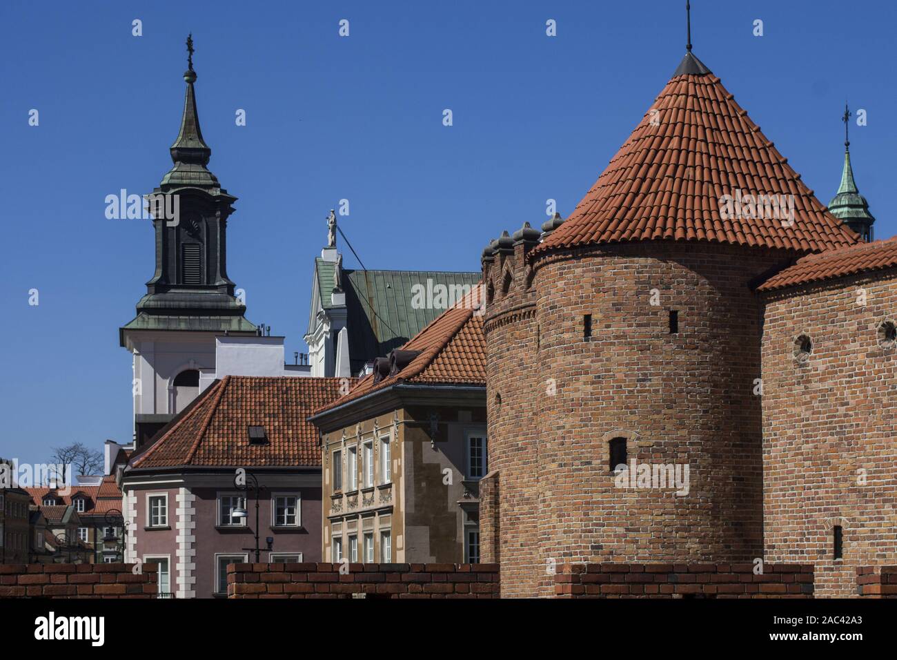Vue de la barbacane de Varsovie, murs murs de défense, Vieille Ville, Varsovie, Pologne Banque D'Images
