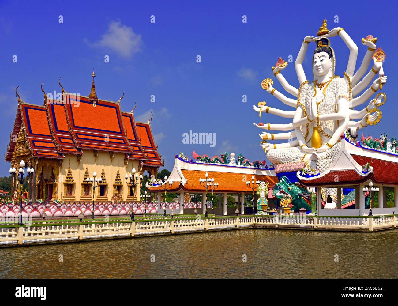 18armiger Bouddha auf Koh Samui (Wat Laen VIJ) Banque D'Images