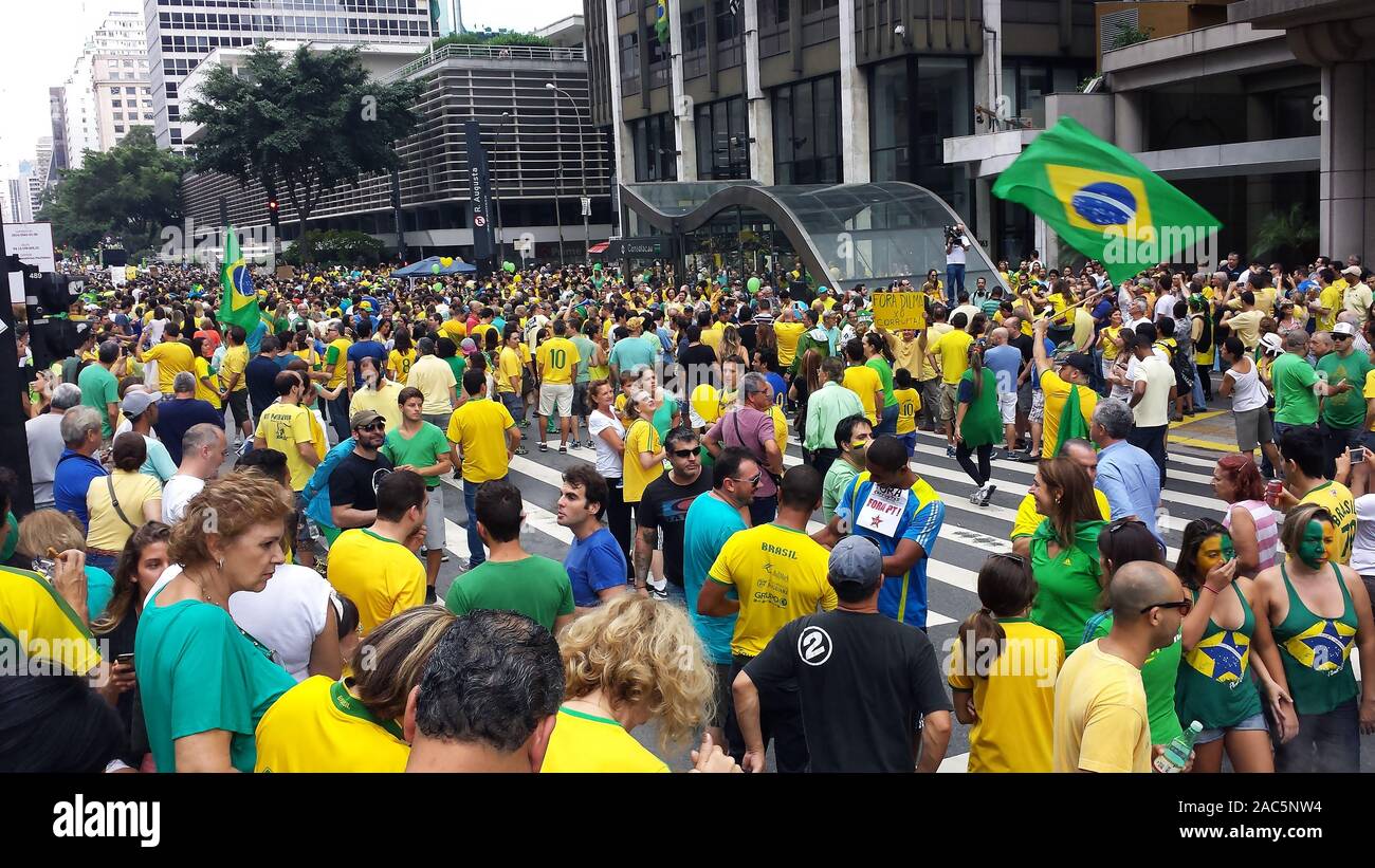 Démonstration dans le monde contre la corruption. Manifestation contre la corruption à Sao Paulo, Brésil, Amérique du Sud. Banque D'Images