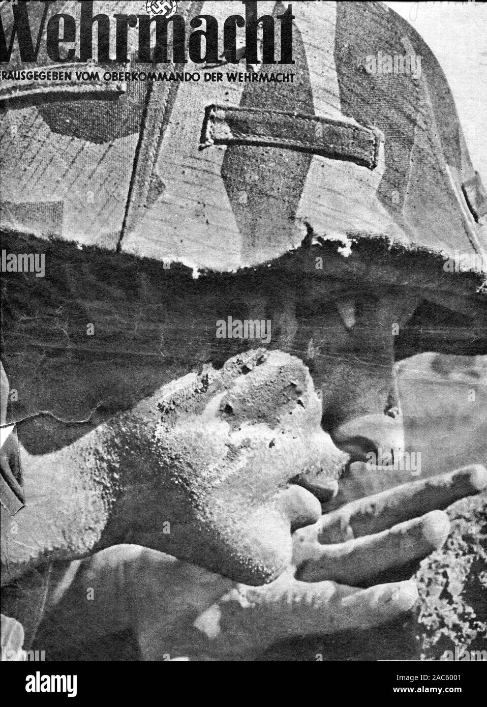 Soldat nazi allemand sur la page couverture du journal Die Wehrmacht de 1943 Banque D'Images