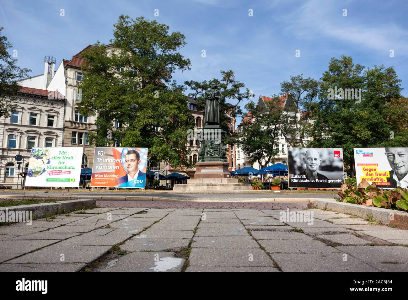 Luther monument à Eisenach, entouré par la campagne de publicité les parties Banque D'Images