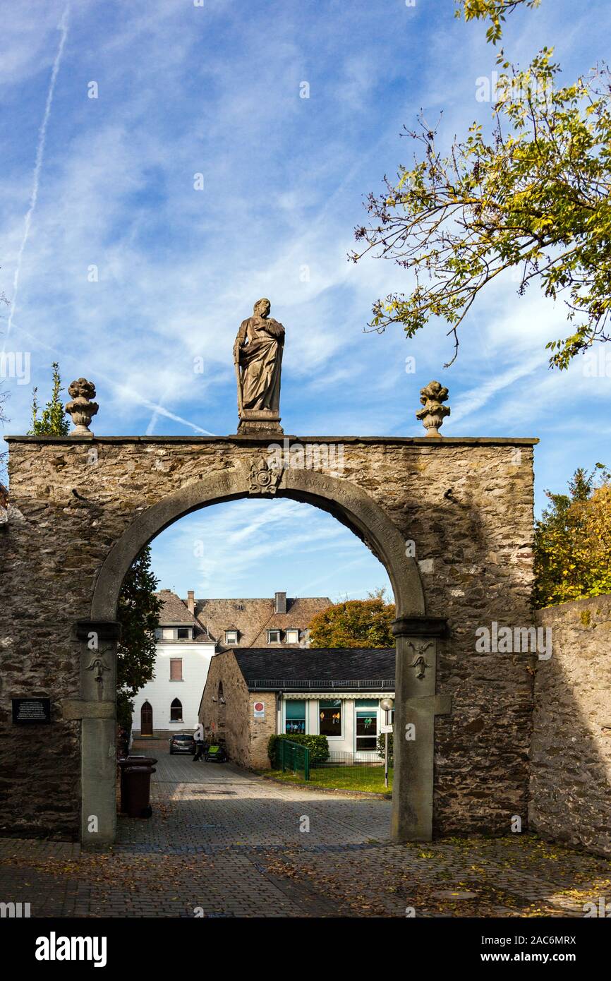 Le Matthiaspforte baroque, le portail principal de l'ancien monastère Saint Matthias dans le Marktflecken Villmar Banque D'Images