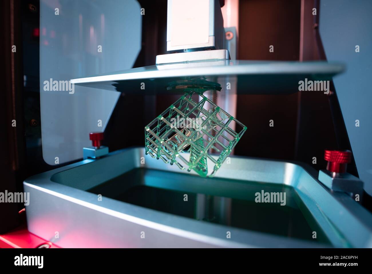 La stéréolithographie SLA- DLP Digital Light Processing imprimante 3D Photo  Stock - Alamy