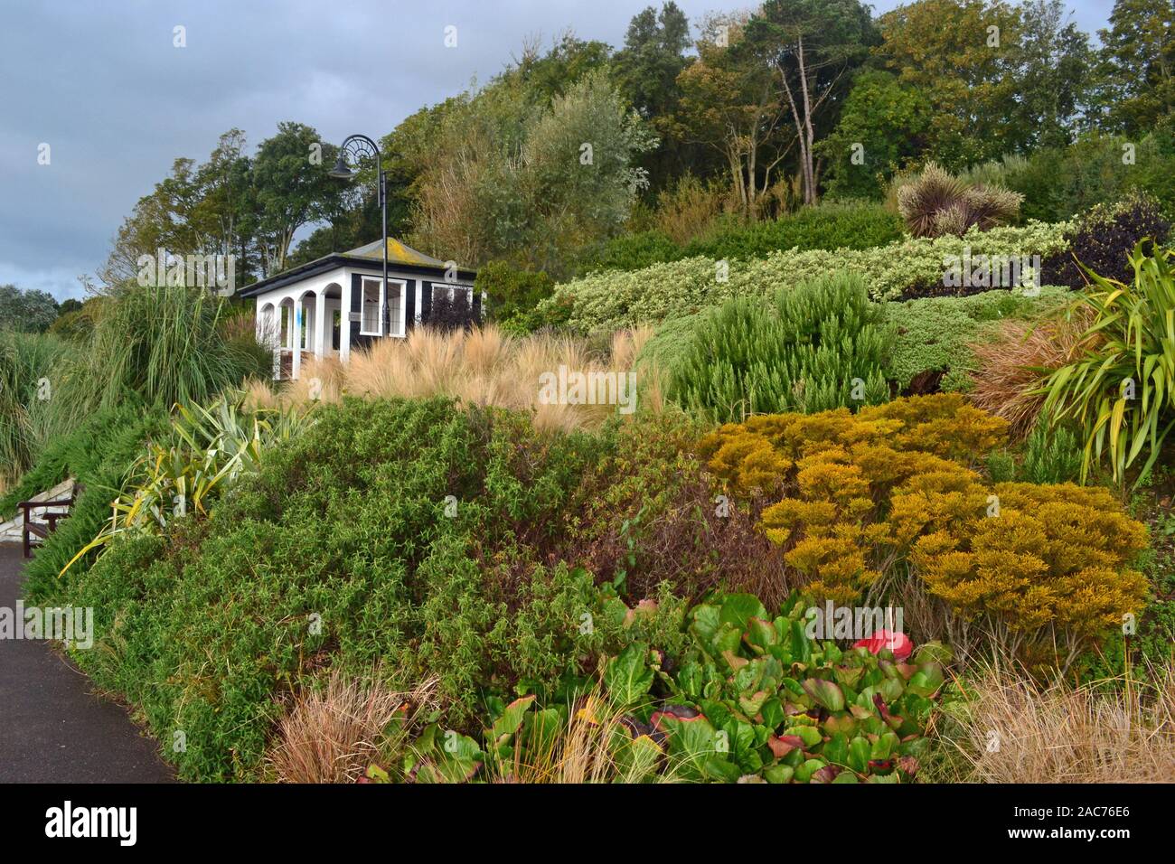 Lister et Langmoor Gardens, jardins, Front de Lyme Regis Lyme Regis, dans le Dorset, UK Banque D'Images