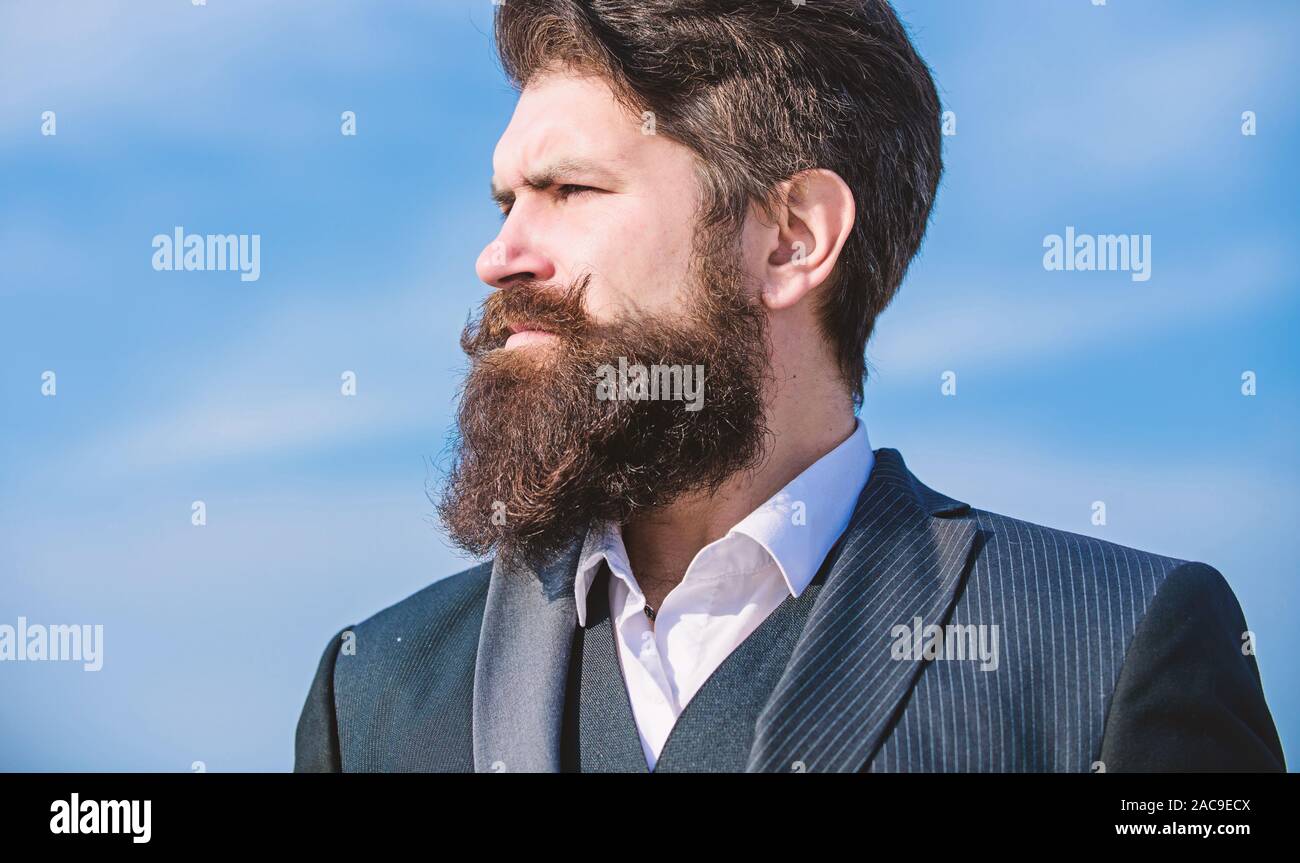 L'Epic beard growing guide. Vintage style longue barbe. Les cheveux du  visage soins barbe et moustache. Tendance de la mode de la barbe. Investir  dans l'aspect élégant. Homme bearde Photo Stock -