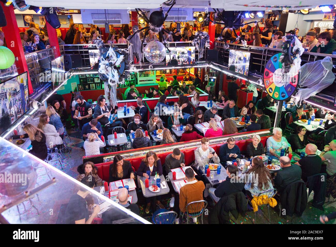 Ellen's Stardust Diner, Broadway, New York City, États-Unis d'Amérique. Banque D'Images