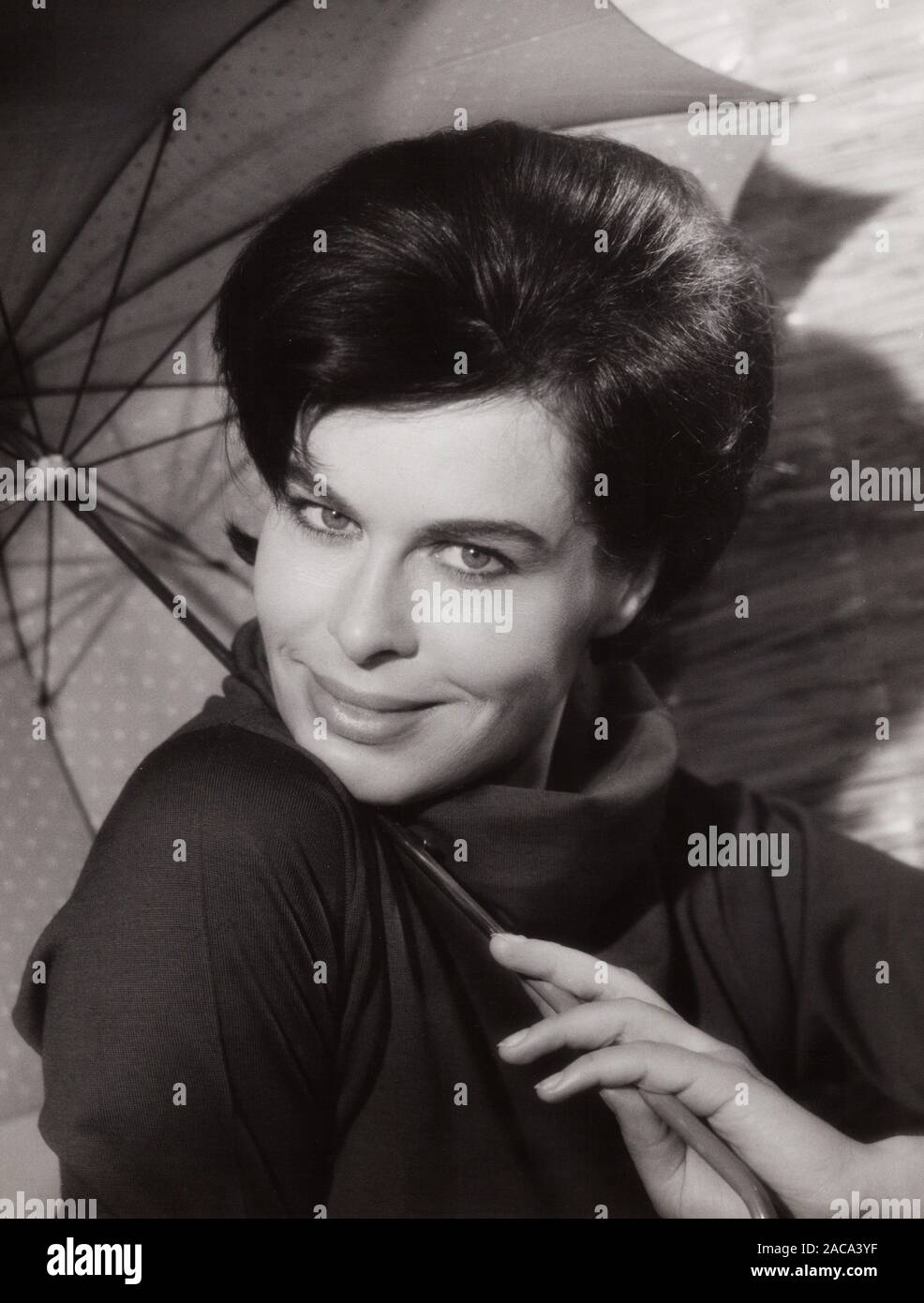 Barbara Rütting, deutsche Schauspielerin, Deutschland frühe 1950er Jahre. L'actrice allemande Barbara Ruetting, en Allemagne au début des années 50. Banque D'Images