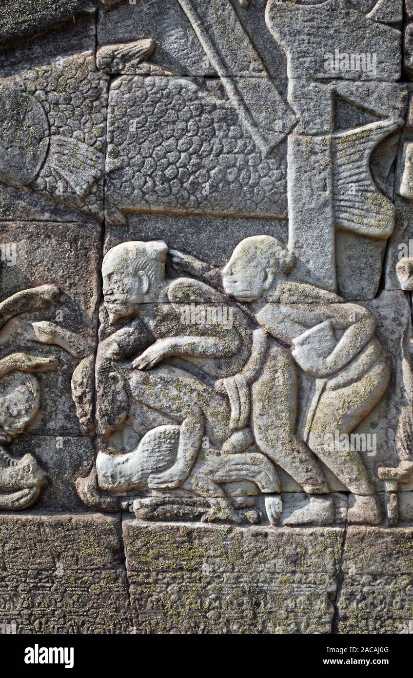 Reliefs sur le temple Bayon à Angkor Wat, au Cambodge, en Asie Banque D'Images