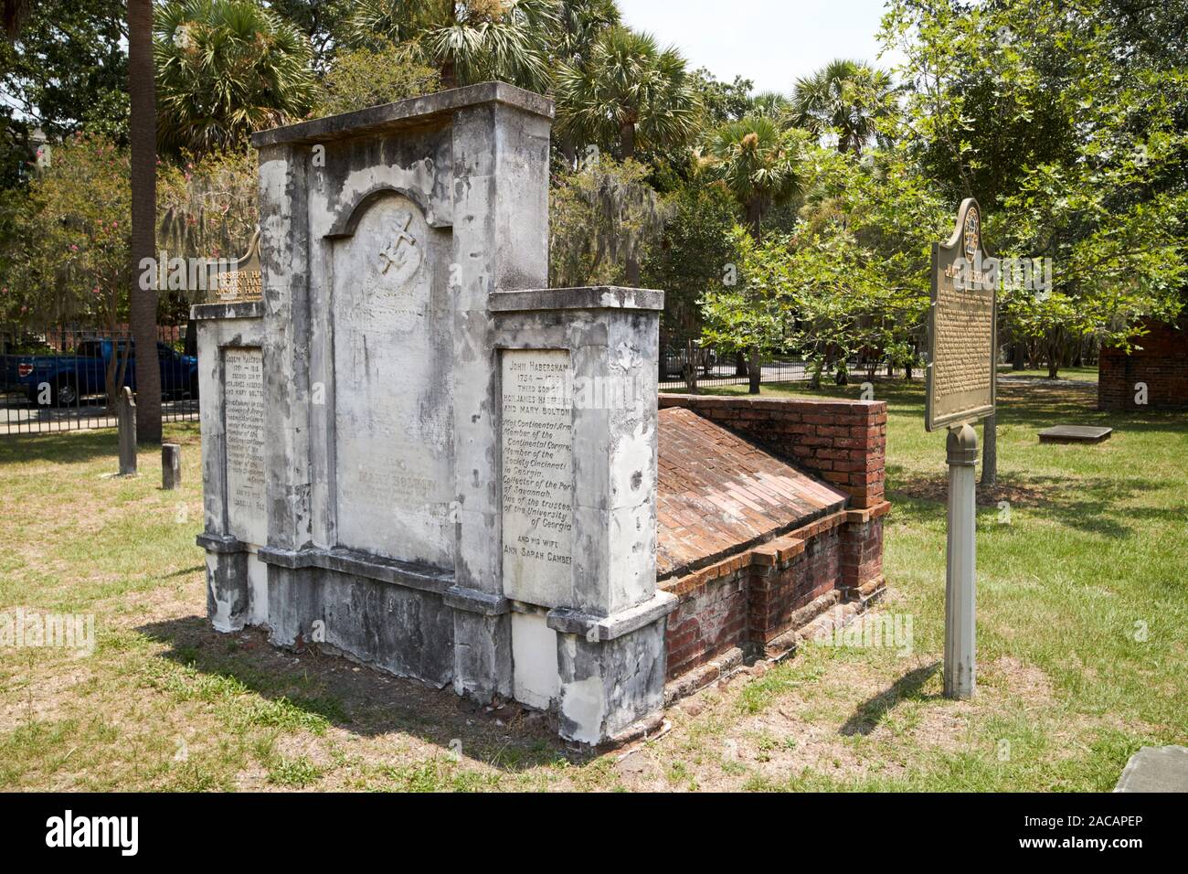 Repère historique à la tombe de James aussi habersham tombe de son fils Joseph James et John jnr habersham cimetière colonial park nous Savannah en Géorgie Banque D'Images