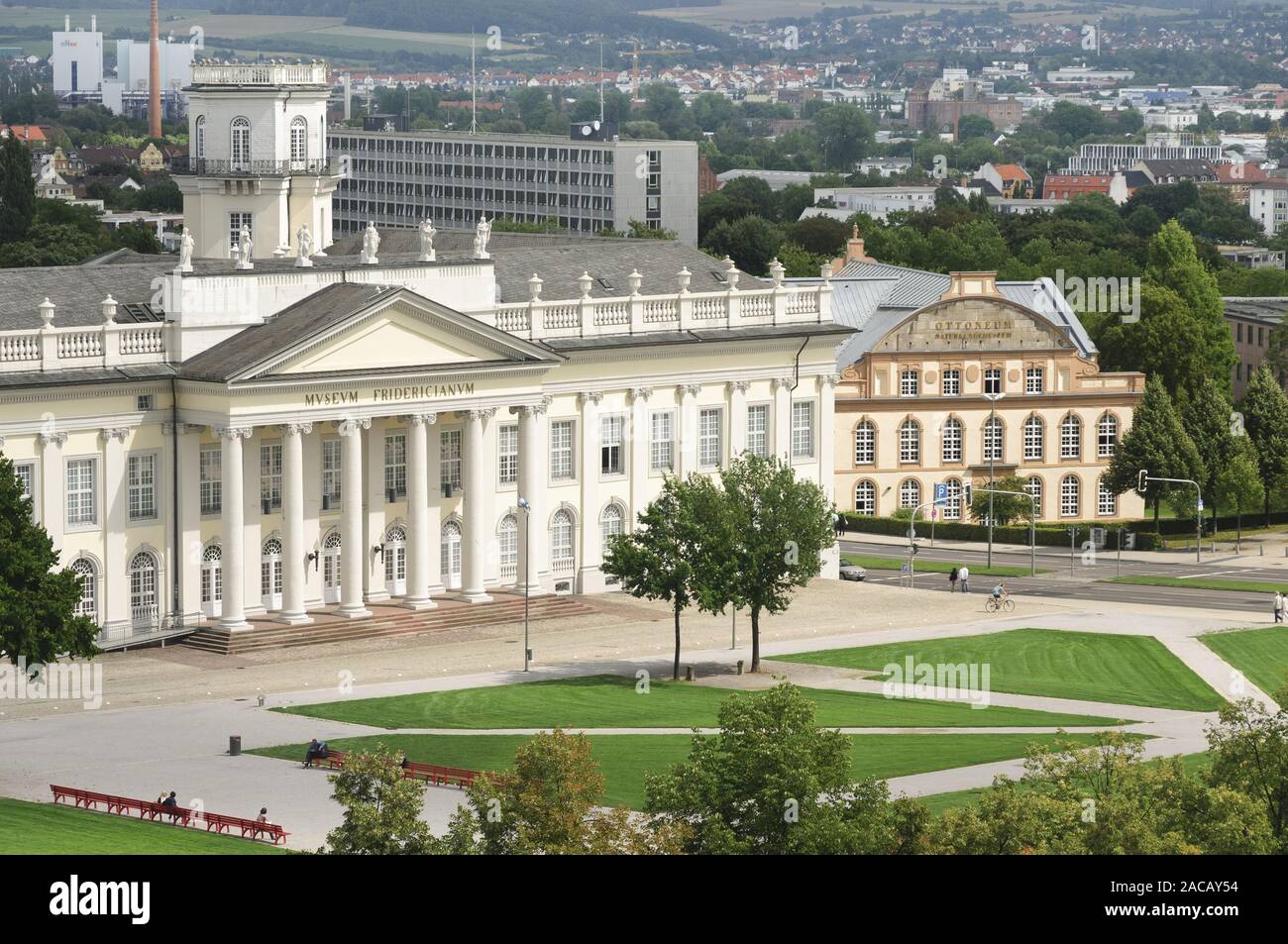 Kassel, vue du musée Fridericianum Friedrichsplatz avec Banque D'Images