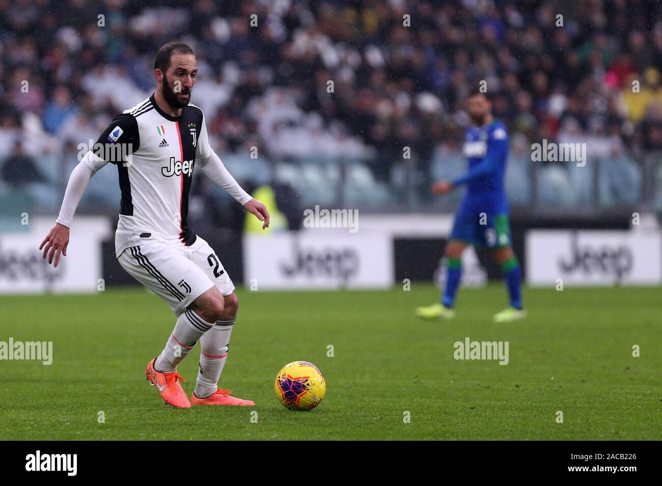 Torino, Italie. 1er décembre 2019. Italien de série A. la Juventus FC vs Us Sassuolo Calcio . Gonzalo Higuain de la Juventus FC. Banque D'Images