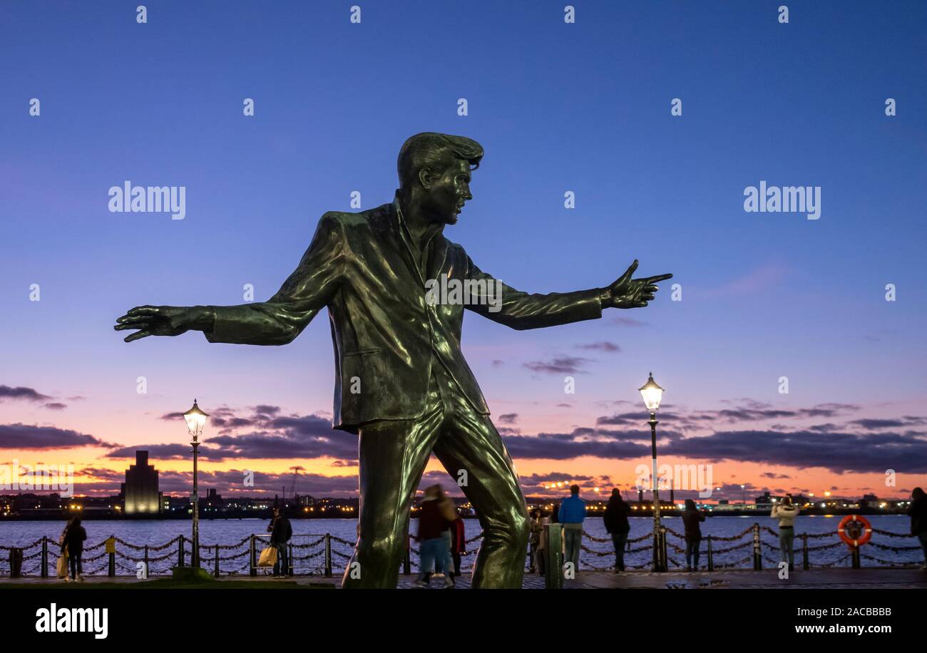 Statue de Billy Fury au Royal Albert Dock de Liverpool Banque D'Images