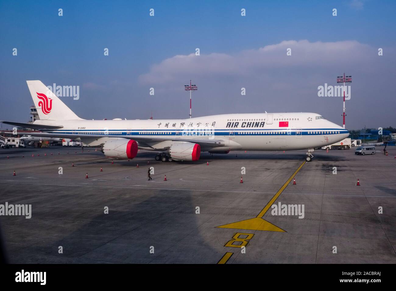 Le Boeing 747-400 du président chinois Xi Jinping, stationné à l'aéroport international de Tribhuvan durant sa visite Banque D'Images