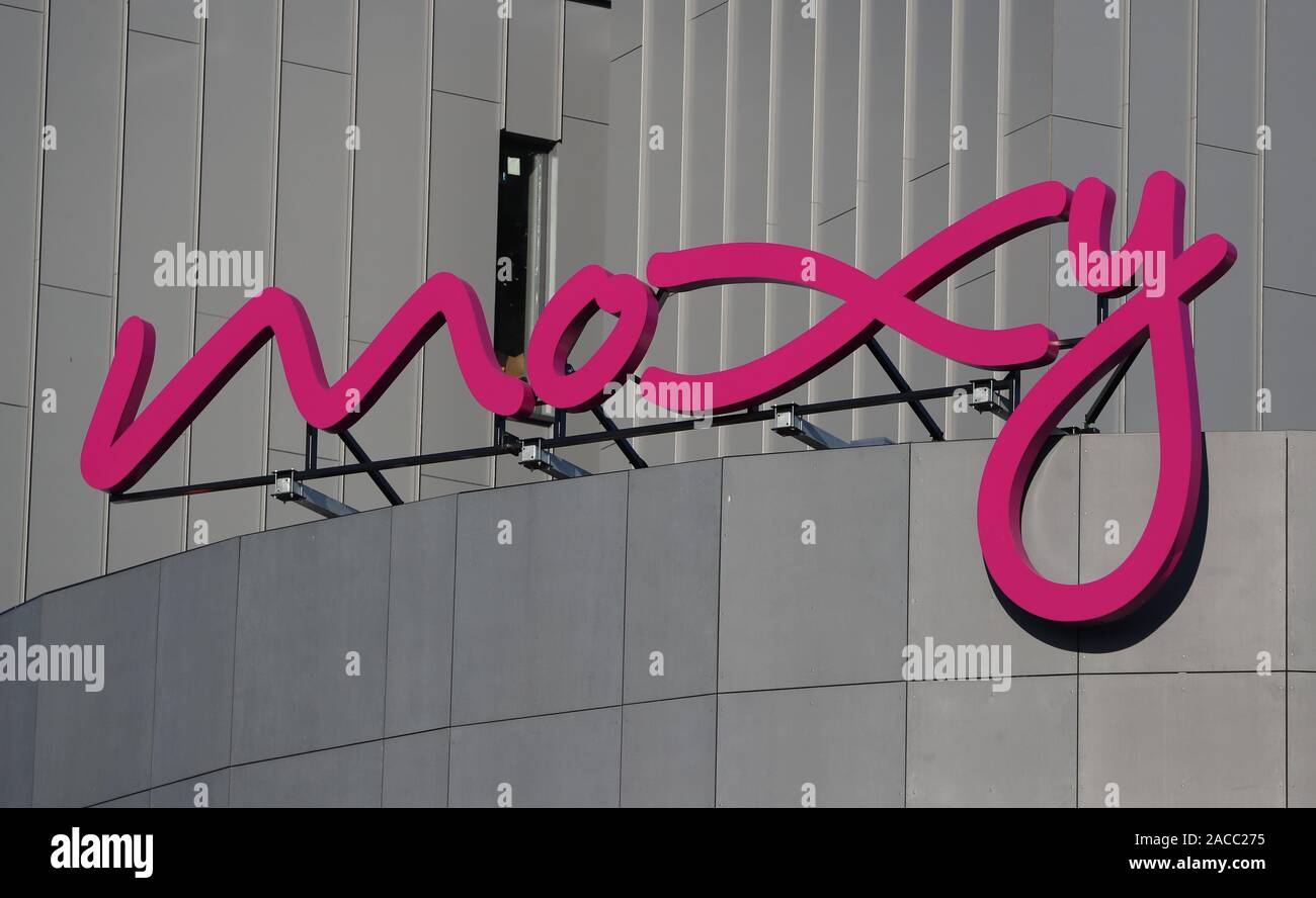 Nouveau hôtel Moxy à Southampton Banque D'Images Nouveau hôtel Moxy à Southampton Banque D'Images